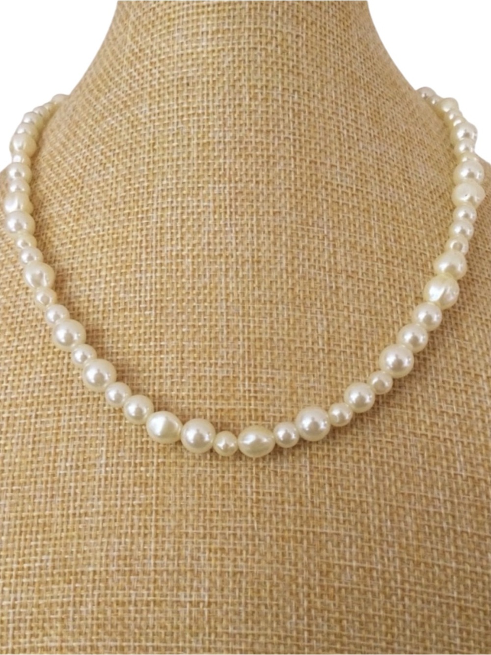 Vintage AVON SAC Silver-Tone Faux Baroque Pearl Necklace - Picture 7 of 15